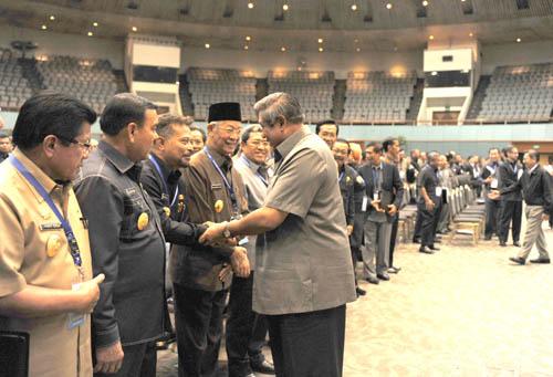 Presiden mengucapkan selamat kepada gubernur terpilih sulsel, Syahrul Yasin Limpo